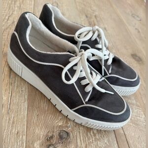 Soul Tia Platform by Naturalizer Sneakers 7 EUC